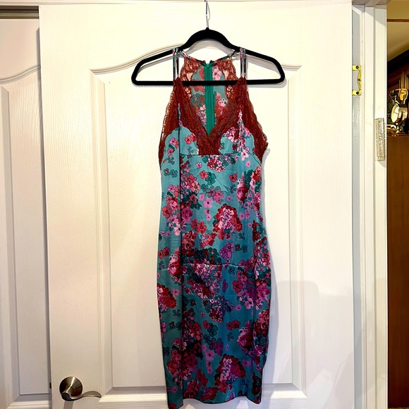 D&G Dress; silk, very gently used; fabric tag removed - Picture 1 of 3
